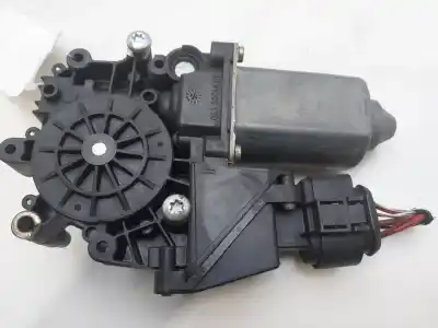 Peça sobressalente para automóvel em segunda mão motor elevador vidro dianteiro direito por audi a4 berlina (b5) 1.8 referências oem iam 8d0959801d  
