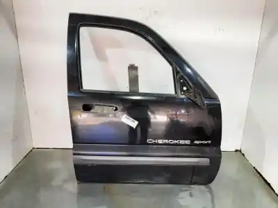 Pièce détachée automobile d'occasion porte avant droite pour jeep cherokee (kj) 2.5 crd 4x4 références oem iam 55176890ag