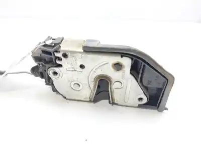 Second-hand car spare part left front door lock for bmw x5 (e70) 3.0d oem iam references 7202143  