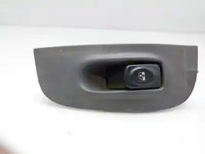 Second-hand car spare part right front power window switch for renault megane i scenic (ja0) 1.6 16v kaleido 107 cv / 79 kw oem iam references 7700429071  