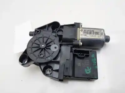 Pièce détachée automobile d'occasion MOTEUR LÈVE VITRE AVANT DROIT pour RENAULT MEGANE III BERLINA 5 P  Références OEM IAM 807301396R  