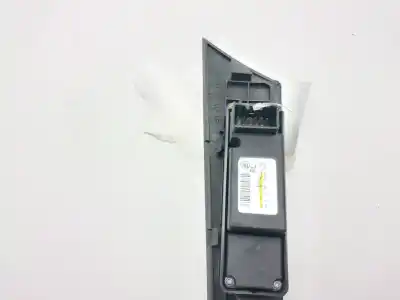 Pezzo di ricambio per auto di seconda mano comandi alzacristalli posteriore sinistro per mazda 3 berlina (bk) 1.6 vvt active riferimenti oem iam bp4l66380