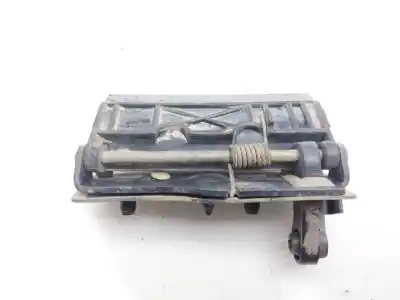 Second-hand car spare part tailgate back door handle for kia cerato 2.0 lx crdi familiar oem iam references 817225920  