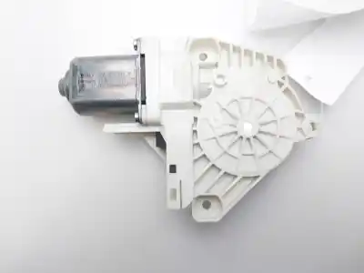 Автозапчасти б/у МОТОР ЗАДНЕГО ПРАВОГО СТЕКЛА за AUDI A1 (8X1, 8XK)  ссылки OEM IAM 8K0959811A  