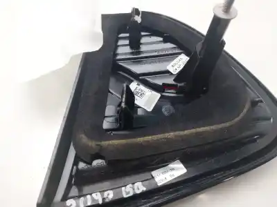 Second-hand car spare part interior left tailgate light for renault captur ii zen 131 cv / 96 kw oem iam references 265555726r  