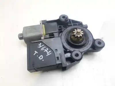 Gebrauchtes Autoersatzteil fenstermotor hinten rechts zum renault scénic iii (jz0/1_) 1.9 dci (jz0j, jz1j, jz1k, jz1s) oem-iam-referenzen 827303178r  