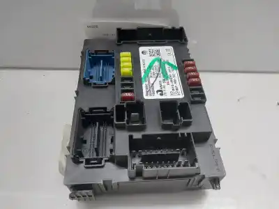 Автозапчасти б/у блок реле/предохранителей за jeep compass ii sport 4x2 ссылки oem iam 68381686ad  