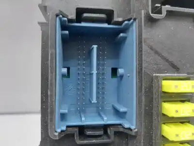 Автозапчасти б/у блок реле/предохранителей за jeep compass ii sport 4x2 ссылки oem iam 68381686ad  