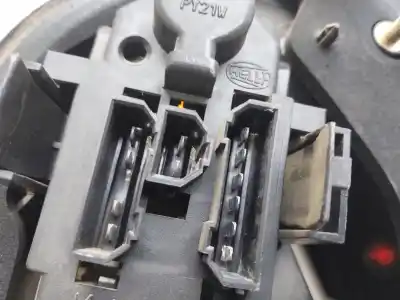 Автозапчасти б/у правый задний фонарь за seat toledo ii (1m2) 1.9 tdi ссылки oem iam 1m5945096b  