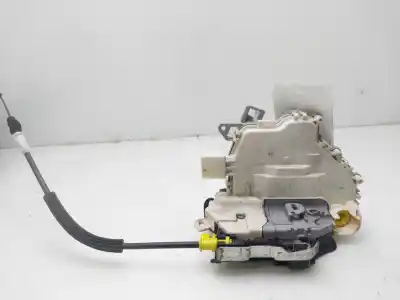 Автозапчастина б/у замок передніх дверей лівий для audi a1 (8x) attraction посилання на oem iam 8j1837015c  