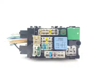 Peça sobressalente para automóvel em segunda mão caixa de fusíveis e relés por peugeot 508 allure hybrid4 referências oem iam 9665492680
