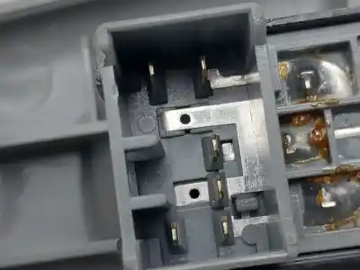 Second-hand car spare part right front power window switch for daewoo lacetti sx oem iam references 621w04790  