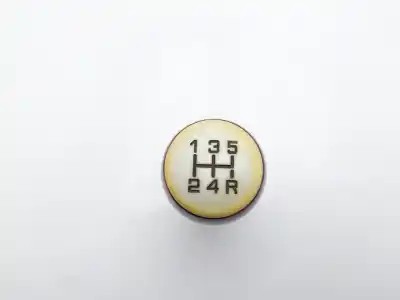 Second-hand car spare part gear lever knob for citroen citroën c3 i (fc_, fn_) 1.4 hdi citroën c3 i (fc_. fn_) 1.4 hdi oem iam references 2403z1  
