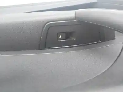 Автозапчастина б/у обработка передніх правіх дверей для audi a1 (8x) attraction посилання на oem iam 8x3868110  