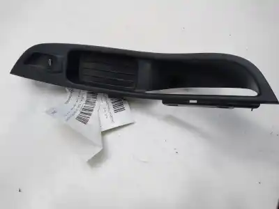 Peça sobressalente para automóvel em segunda mão BOTÃO / INTERRUPTOR ELEVADOR VIDRO DIANTEIRO DIREITO por FORD FOCUS LIM. (CB8)  Referências OEM IAM BM51A240A40ADW  