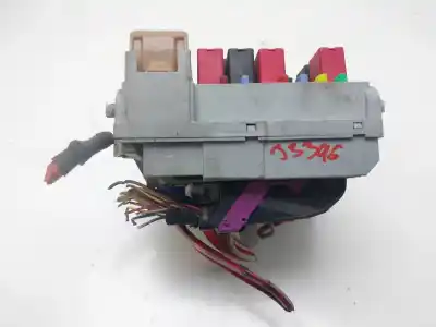 Second-hand car spare part fuse box unit for lancia ypsilon (101) 1.3 16v multijet argento oem iam references 51724721