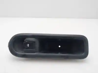 Second-hand car spare part right front power window switch for renault twingo authentique oem iam references 8200356517b  
