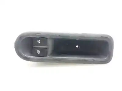 Pezzo di ricambio per auto di seconda mano interruttore alzacristalli anteriore sinistro per renault twingo authentique riferimenti oem iam 8200356513