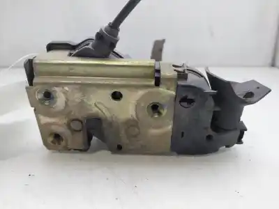 Second-hand car spare part LEFT FRONT DOOR LOCK for RENAULT MEGANE II BERLINA 5P  OEM IAM references 8200027776  