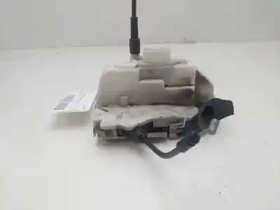 Second-hand car spare part LEFT FRONT DOOR LOCK for RENAULT MEGANE II BERLINA 5P  OEM IAM references 8200027776  