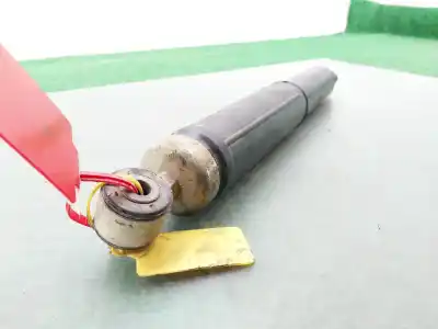 Second-hand car spare part right rear shock absorber for renault kangoo (f/kc0) fairway 4x4 oem iam references 8200675681 Second-hand car spare part right rear shock absorber for renault kangoo (f/kc0) fairway 4x4 oem iam references 8200675681