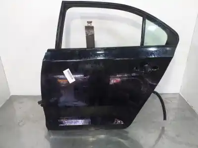 Recambio de automóvil de segunda mano de PUERTA TRASERA IZQUIERDA para SEAT TOLEDO (KG3)  referencias OEM IAM 5JA833055B  