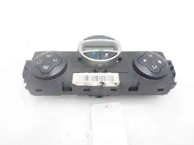 Pièce détachée automobile d'occasion COMMANDE DE CLIMATISATION / CHAUFFAGE pour RENAULT SCENIC III  Références OEM IAM 8200501465  