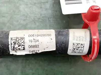 Recambio de automóvil de segunda mano de tirante trasero derecho para jeep compass ii limited 4x4 referencias oem iam 00519428550  