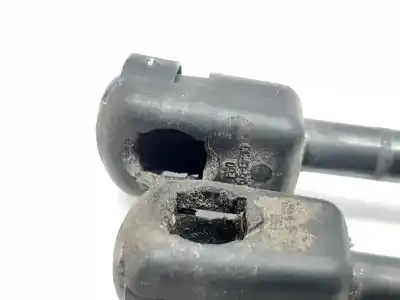 Tweedehands auto-onderdeel kofferbak / deur schokdempers voor hyundai ix35 comfort 2wd oem iam-referenties 817702y000