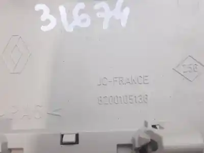 Pièce détachée automobile d'occasion lumière intérieure pour renault scénic iii (jz0/1_) 1.9 dci (jz0j, jz1j, jz1k, jz1s) références oem iam 8200105136  
