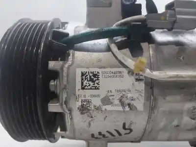 Peça sobressalente para automóvel em segunda mão compressor de ar condicionado a/a a/c por renault clio v edition one referências oem iam 926004423r  