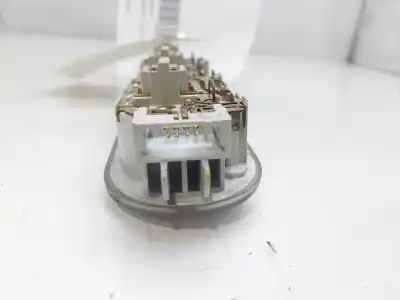 Pièce détachée automobile d'occasion lumière intérieure pour renault scenic ii confort expression références oem iam 8200073234