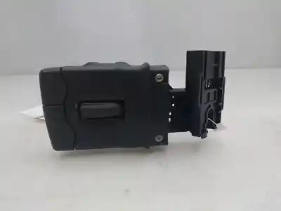 Pièce détachée automobile d'occasion COMMUTATEUR MULTIFONCTIONS pour RENAULT MEGANE II BERLINA 5P  Références OEM IAM 8200103769  