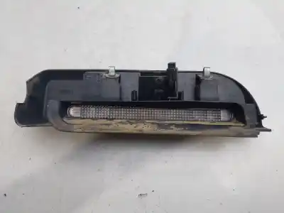 Peça sobressalente para automóvel em segunda mão farolim de travão central por opel combo tour referências oem iam 09179553