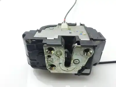 Second-hand car spare part front right door lock for nissan note (e11e) acenta oem iam references 805009u10c