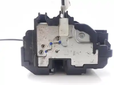 Second-hand car spare part left front door lock for nissan note (e11e) acenta oem iam references 805019u10c