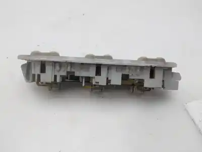 Second-hand car spare part interior light for nissan note (e11e) acenta oem iam references 8200073294  