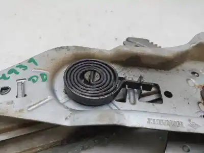 Second-hand car spare part passenger side right window regulator for renault kangoo (f/kc0) authentique 4x4 oem iam references 8200157006   Second-hand car spare part passenger side right window regulator for renault kangoo (f/kc0) authentique 4x4 oem iam references 8200157006