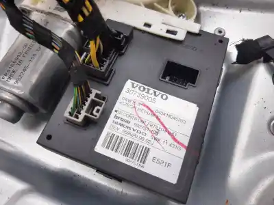 Peça sobressalente para automóvel em segunda mão elevador de vidros dianteira esquerda por volvo v50 familiar 2.0 d kinetic referências oem iam 31253513