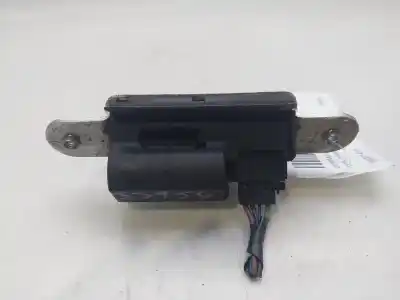 Peça sobressalente para automóvel em segunda mão fechadura do mala por opel corsa d essentia referências oem iam 39021416  