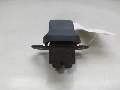 Second-hand car spare part trunk lock for renault kangoo (f/kc0) authentique 4x4 oem iam references 8200031626   Second-hand car spare part trunk lock for renault kangoo (f/kc0) authentique 4x4 oem iam references 8200031626