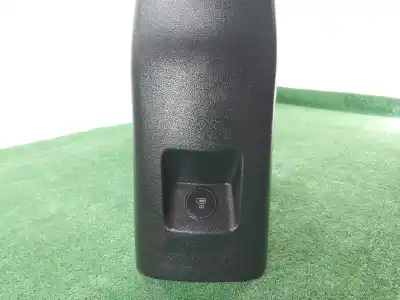 Pezzo di ricambio per auto di seconda mano bracciolo centrale per kia xceed drive riferimenti oem iam 84636j7000  