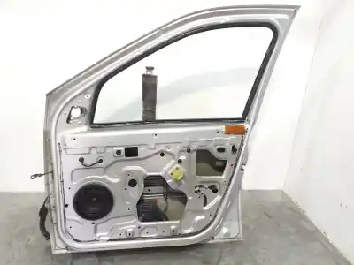 Second-hand car spare part front right door for dacia logan laureate oem iam references 801005442r Second-hand car spare part front right door for dacia logan laureate oem iam references 801005442r
