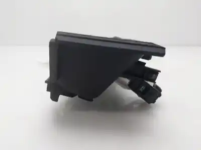 Автозапчасти б/у украшение задних фонаров за audi a4 b9 (8w2, 8wc) 40 tdi ссылки oem iam 8w1864131  