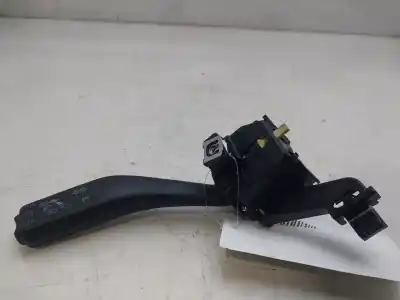 Peça sobressalente para automóvel em segunda mão comutador de piscas  por audi a3 (8p) 1.9 tdi ambiente referências oem iam 1k0953513g  