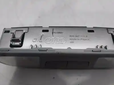Peça sobressalente para automóvel em segunda mão luz interior por audi a3 sportback (8va) ambition 125 cv / 92 kw referências oem iam 8v0947111a