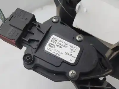 Second-hand car spare part accelerator pedal for alfa romeo giulietta (191) progression oem iam references 505212670