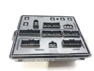 Автозапчасти б/у блок реле/предохранителей за ssangyong rodius xdi ссылки oem iam 22738070  
