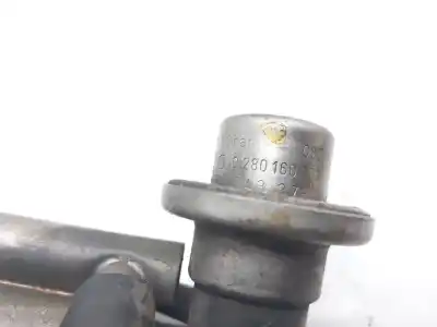 Peça sobressalente para automóvel em segunda mão régua / rampa de injetores por bmw serie 3 compacto (e36) 316i referências oem iam 1435910  