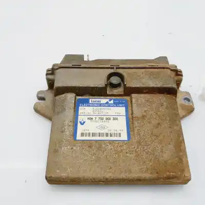 Pezzo di ricambio per auto di seconda mano centralina motore per renault kangoo (f/kc0) rn/alap modell (kcoa/c/d/e/h/u) 54 cv / 40 kw riferimenti oem iam 7700868300 Pezzo di ricambio per auto di seconda mano centralina motore per renault kangoo (f/kc0) rn/alap modell (kcoa/c/d/e/h/u) 54 cv / 40 kw riferimenti oem iam 7700868300